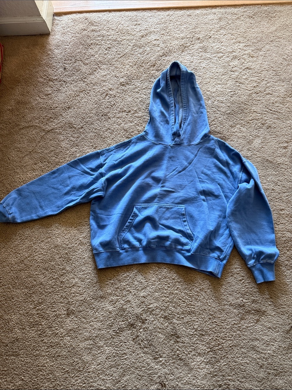 Billabong Women's Light Blue Scoop-Neck Sweat Set. Sweatshirt is cropped. NWOT